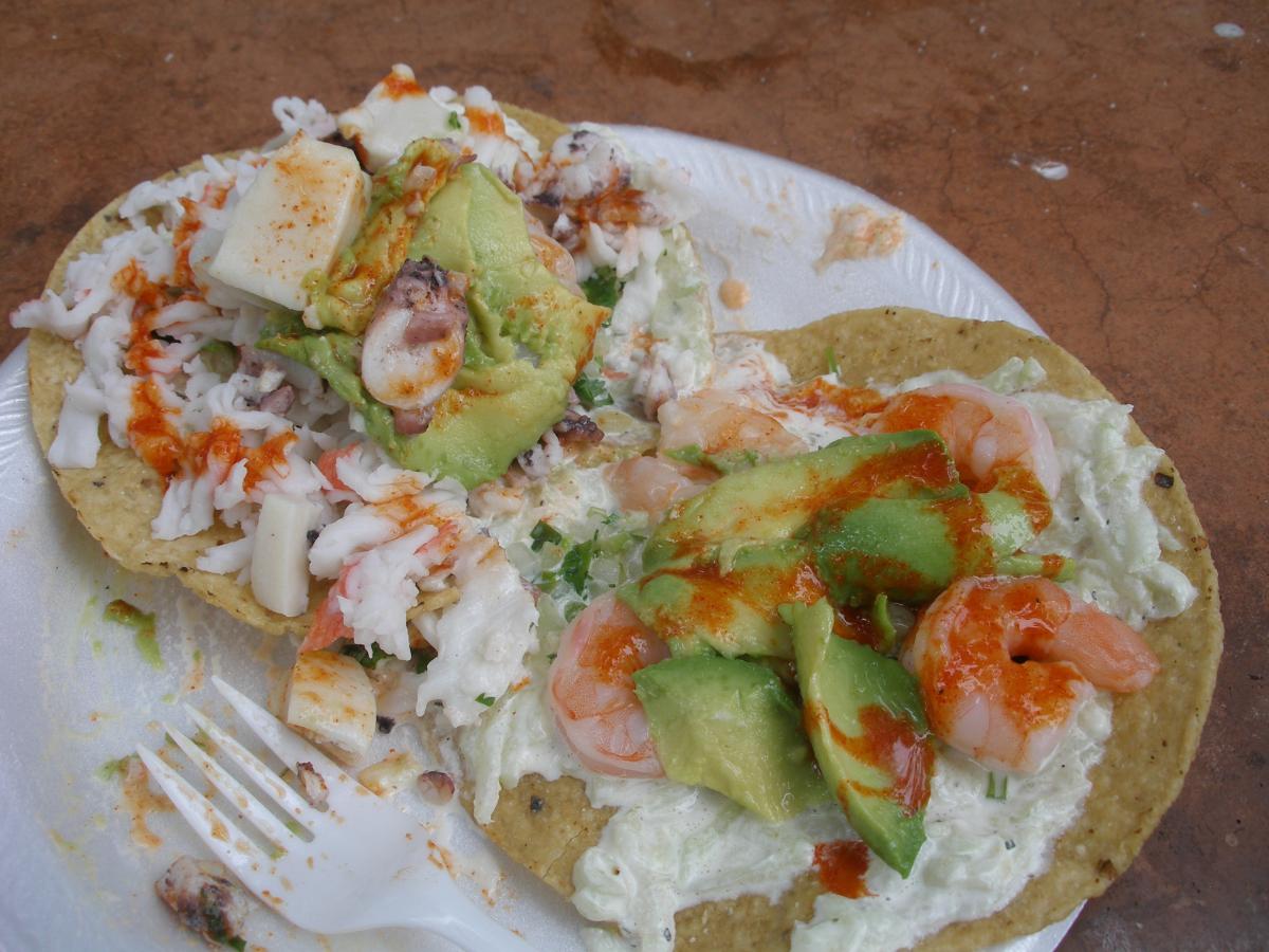 El_Mar_Azul_Tostadas.JPG