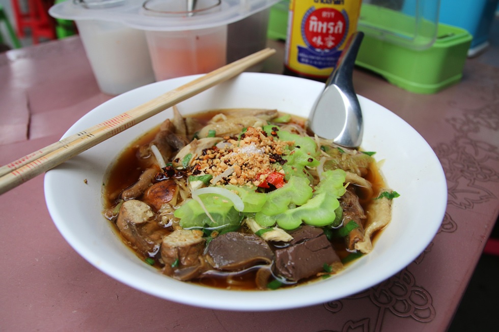 Kuay teow gai.jpg