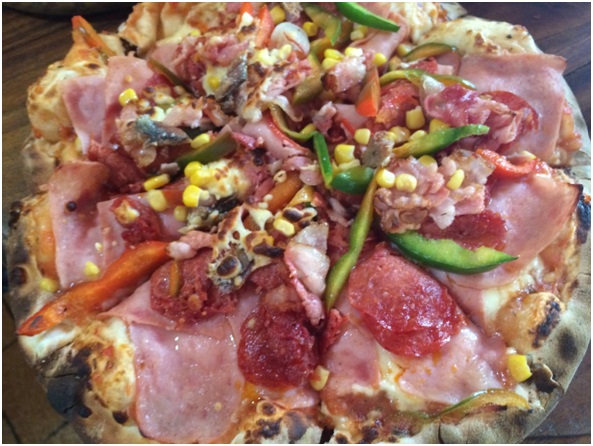Pizza Copa Hatillana @ Pizzeria Copa Hatillana.jpg