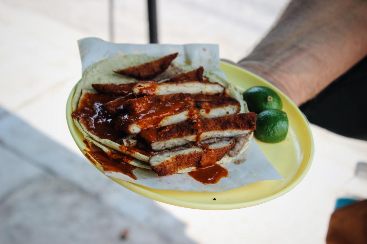 Taco de Milanesa De Jamón Y Queso at Los Milanesos